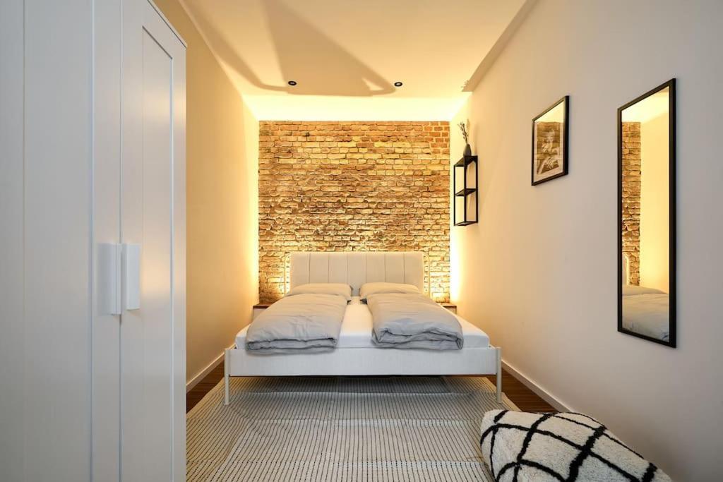 Central Apartment - Linienstrasse Berlin Eksteriør billede