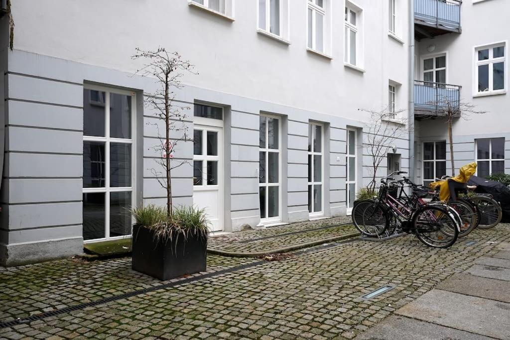 Central Apartment - Linienstrasse Berlin Eksteriør billede